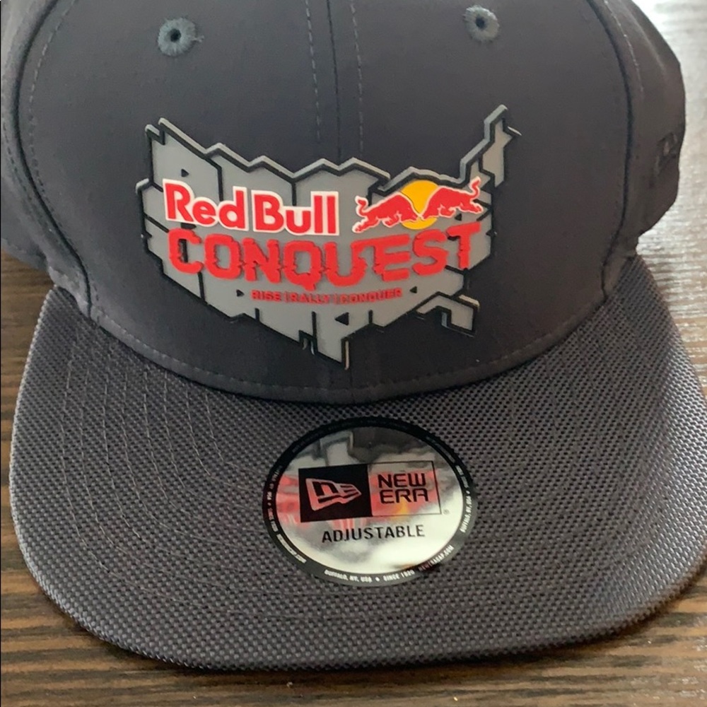 Men Red Bull Conquest hat